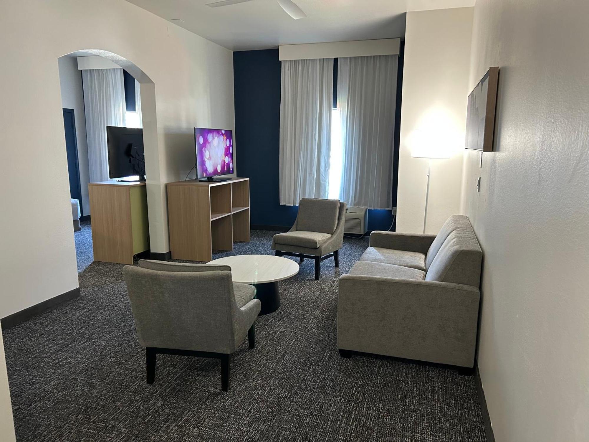 Spark By Hilton Накодочес Екстериор снимка