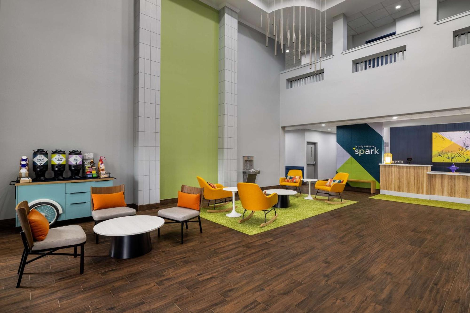 Spark By Hilton Накодочес Екстериор снимка